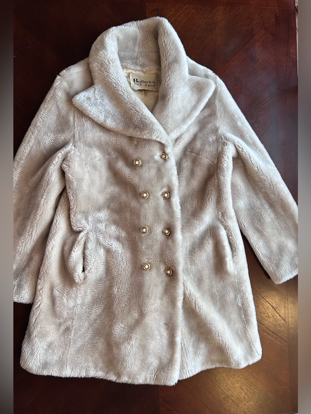 Authentic 1970s Vintage Sportowne Faux Fur Coat Bullock's Del Amo size M - Picture 2 of 12